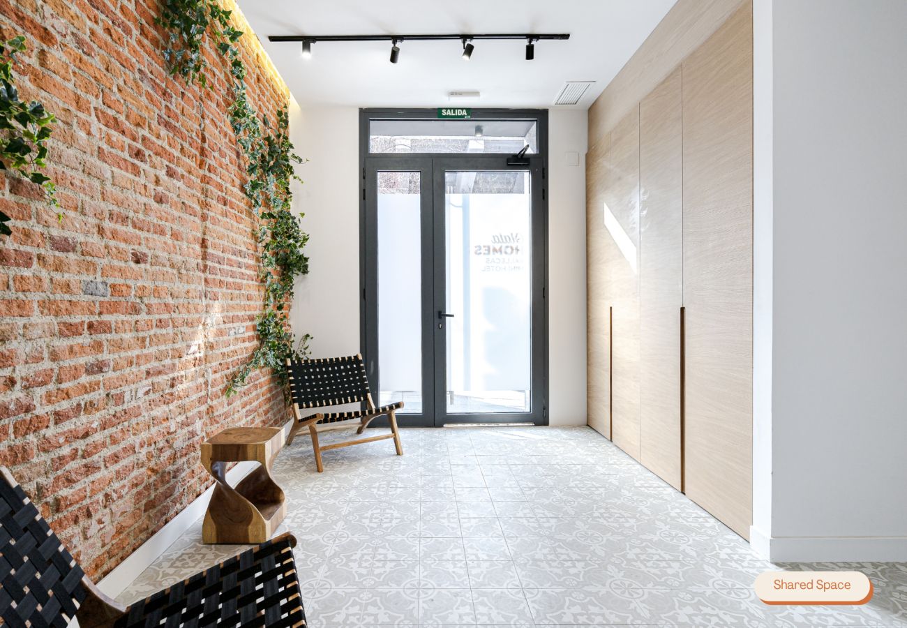 Alquiler por habitaciones en Madrid - Vallecas Suites - Accessible Suite