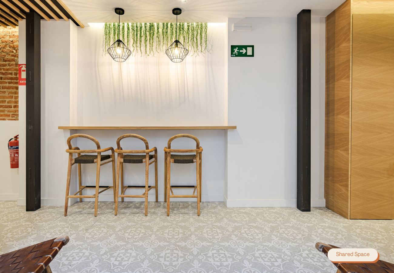 Alquiler por habitaciones en Madrid - Vallecas Suites - Accessible Suite