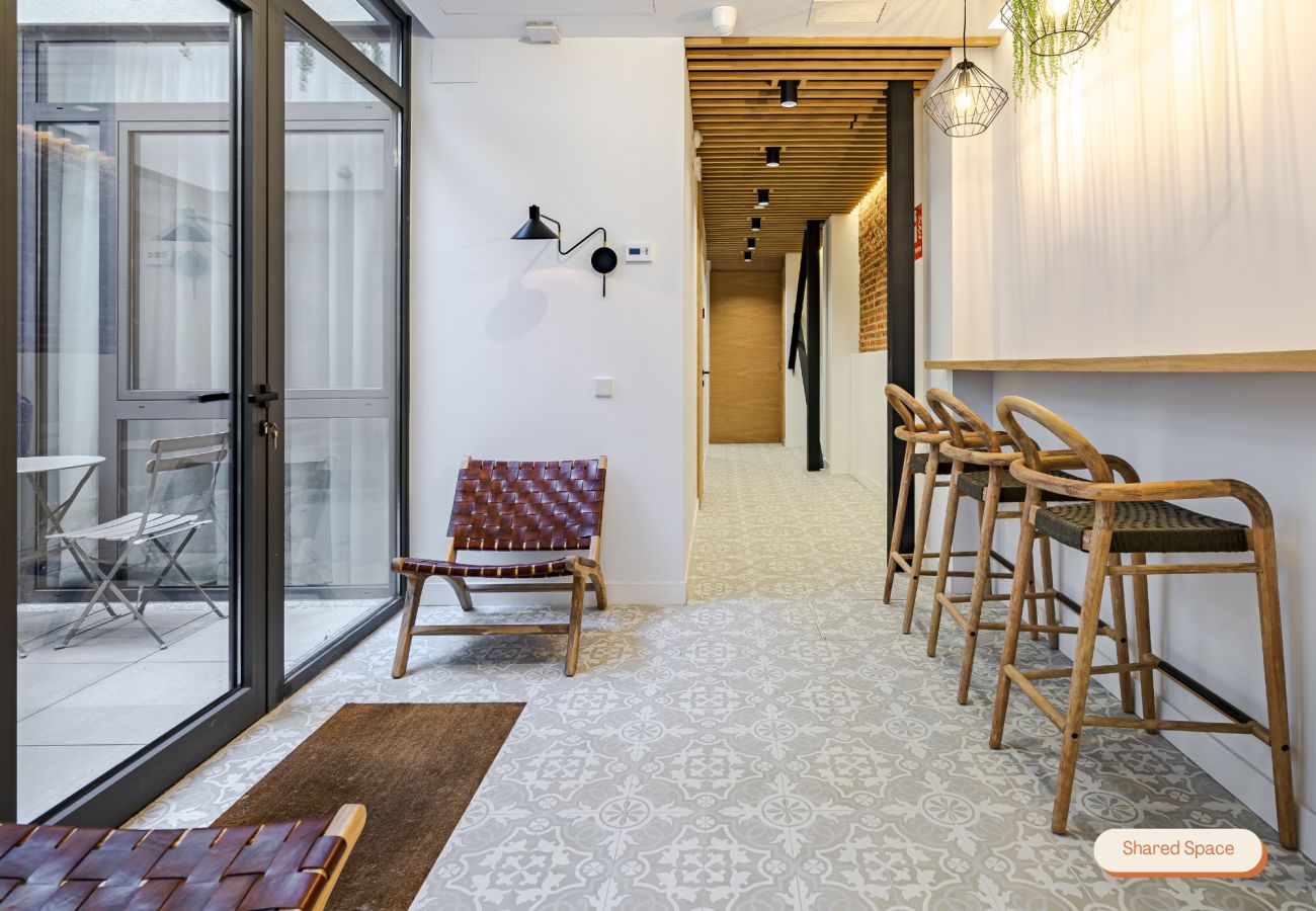 Alquiler por habitaciones en Madrid - Vallecas Suites - Accessible Suite