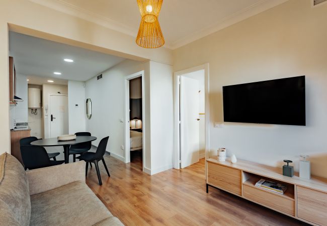  à Hospitalet de Llobregat - Santiago Apartment 2.3 | 16 min. Pl. España by Olala Homes