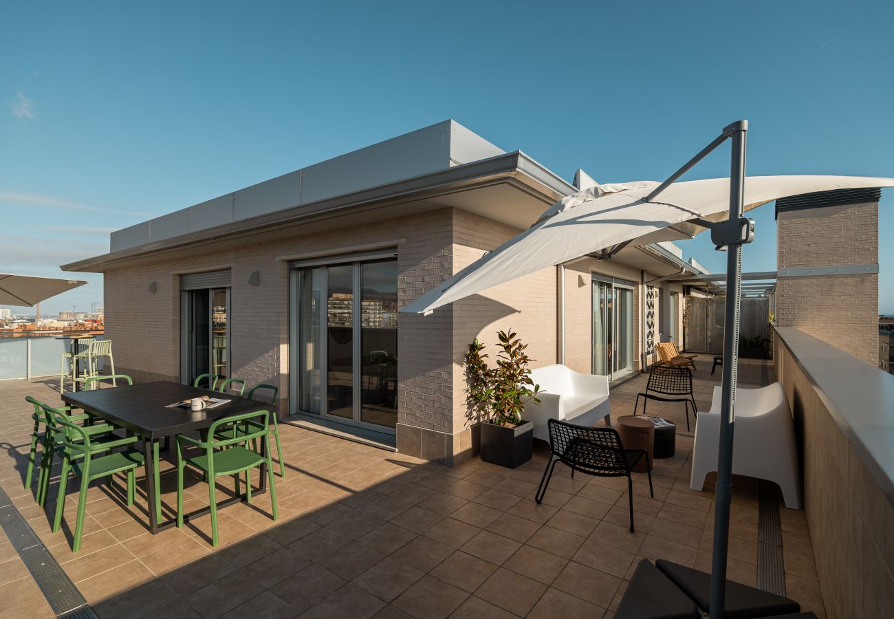 Apartamento em San Adrián de Besós - Port Forum Penthouse 360º Balcony