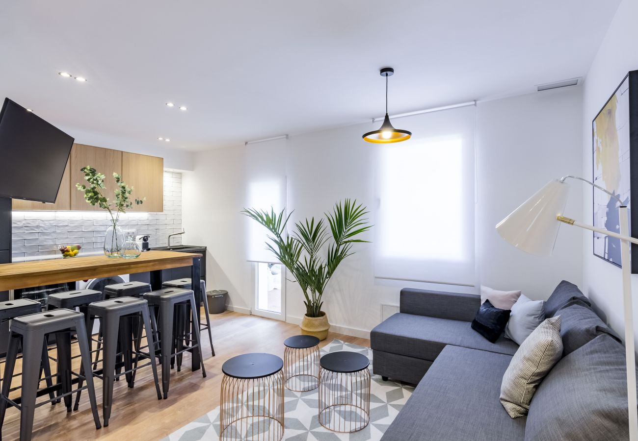 Apartamento em Madrid - Olala Style Apartment 3Bedroom Apartment with Balcony 9.1