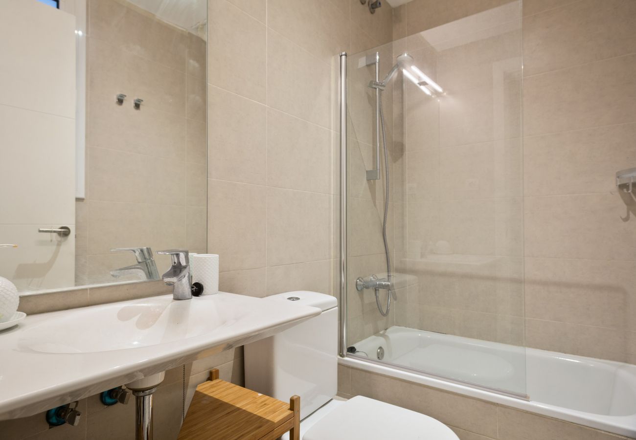 Apartamento em Barcelona - Eixample Luxury 2BR APT With Private Terrace