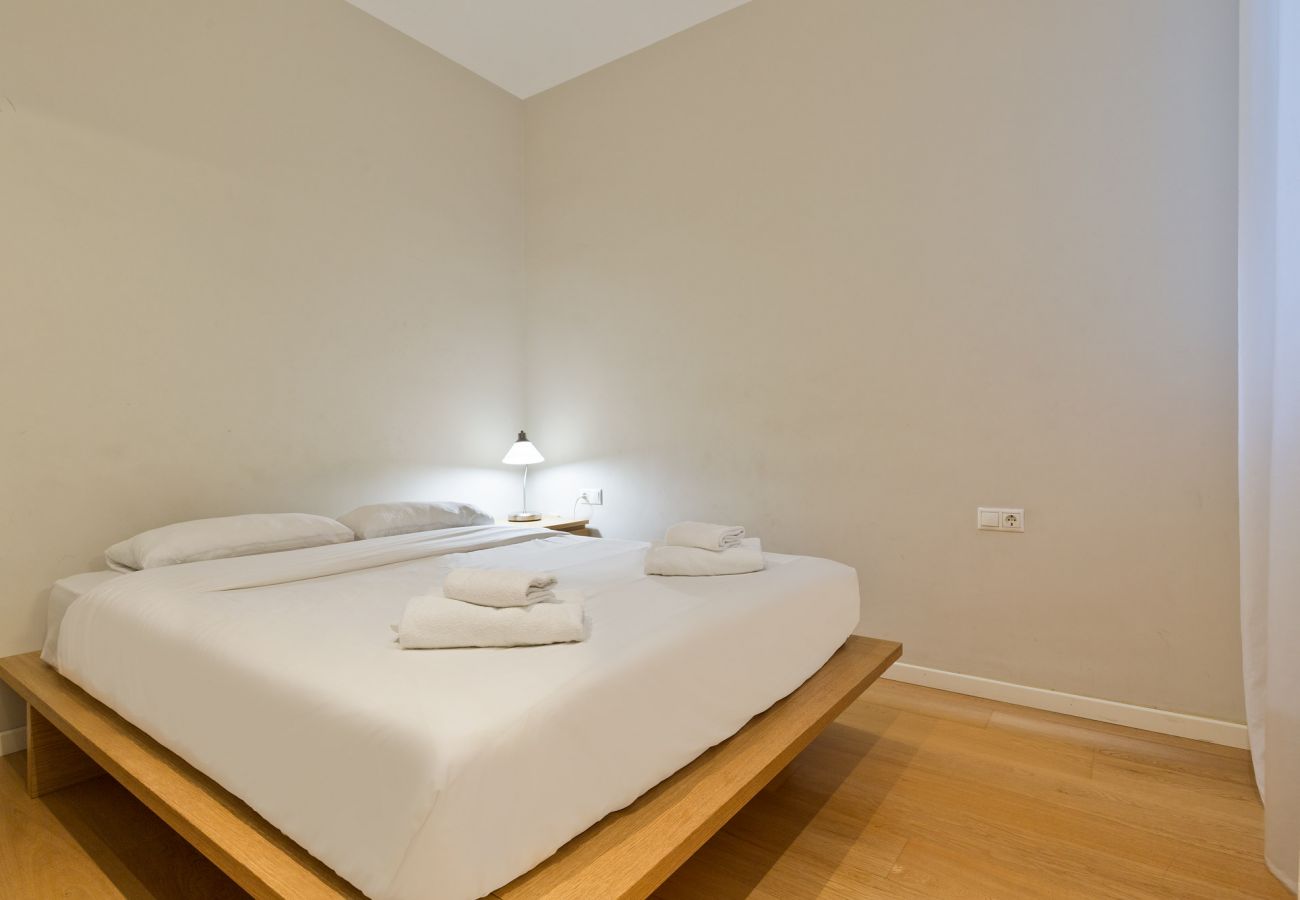 Apartamento em Barcelona - Eixample City Center 2BR Flat | 3 min. Urgell