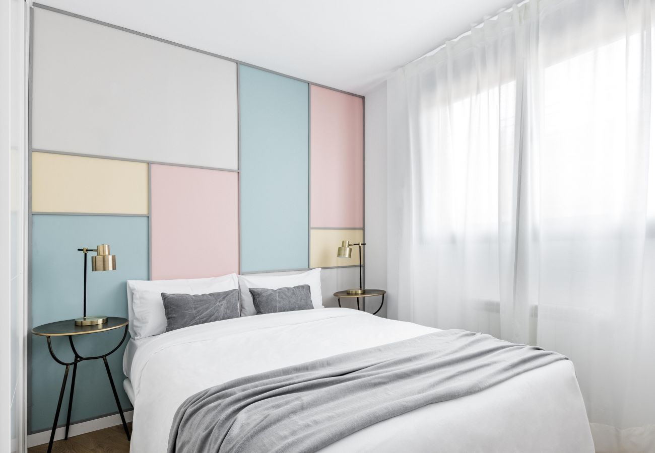 Apartamento em Madrid - Color Apartment with Terrace