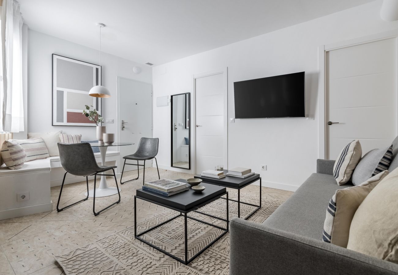 Apartamento em Madrid - Maderas Apartment 1