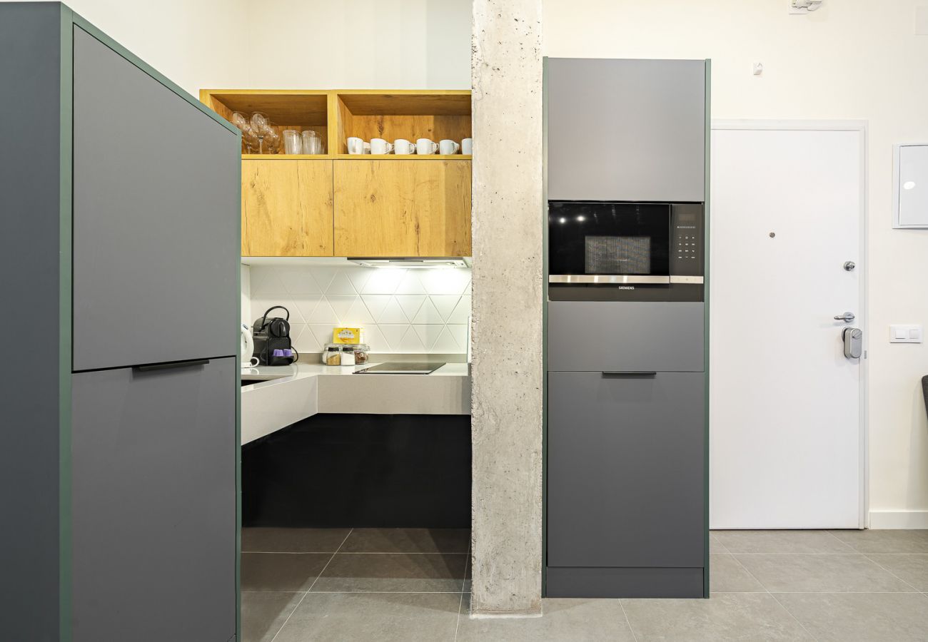 Apartamento em Madrid - Color Apartment Bajos A Accesible