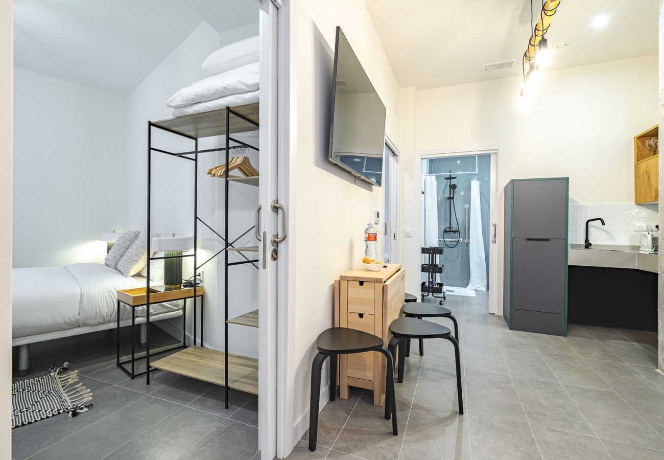 Apartamento em Madrid - Color Apartment Bajos A Accesible