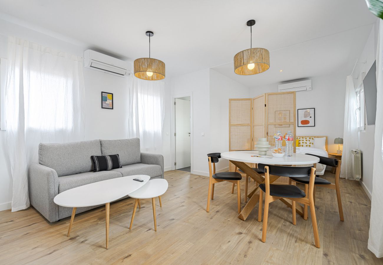 Apartamento em Madrid - Vallecano Penthouse with Terrace