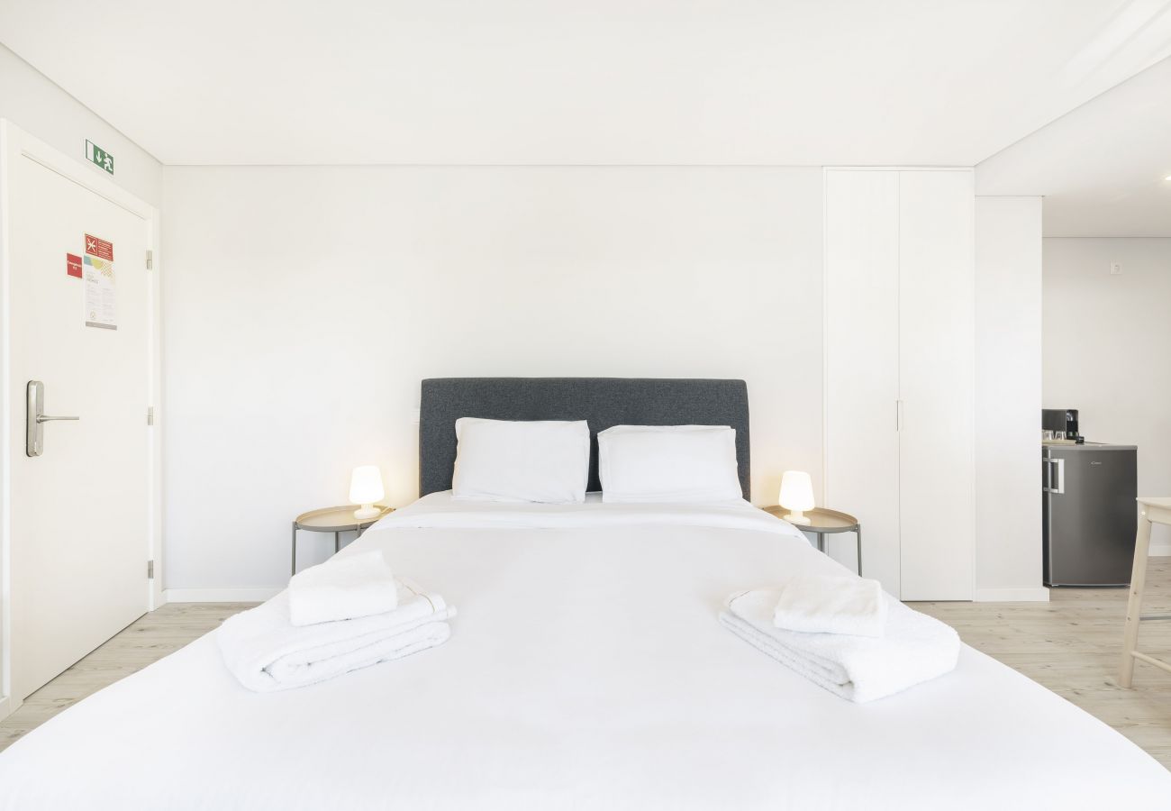 Quarto em Lisboa -  Lisbon Oriente Suites - Triple Room by Olala Homes 