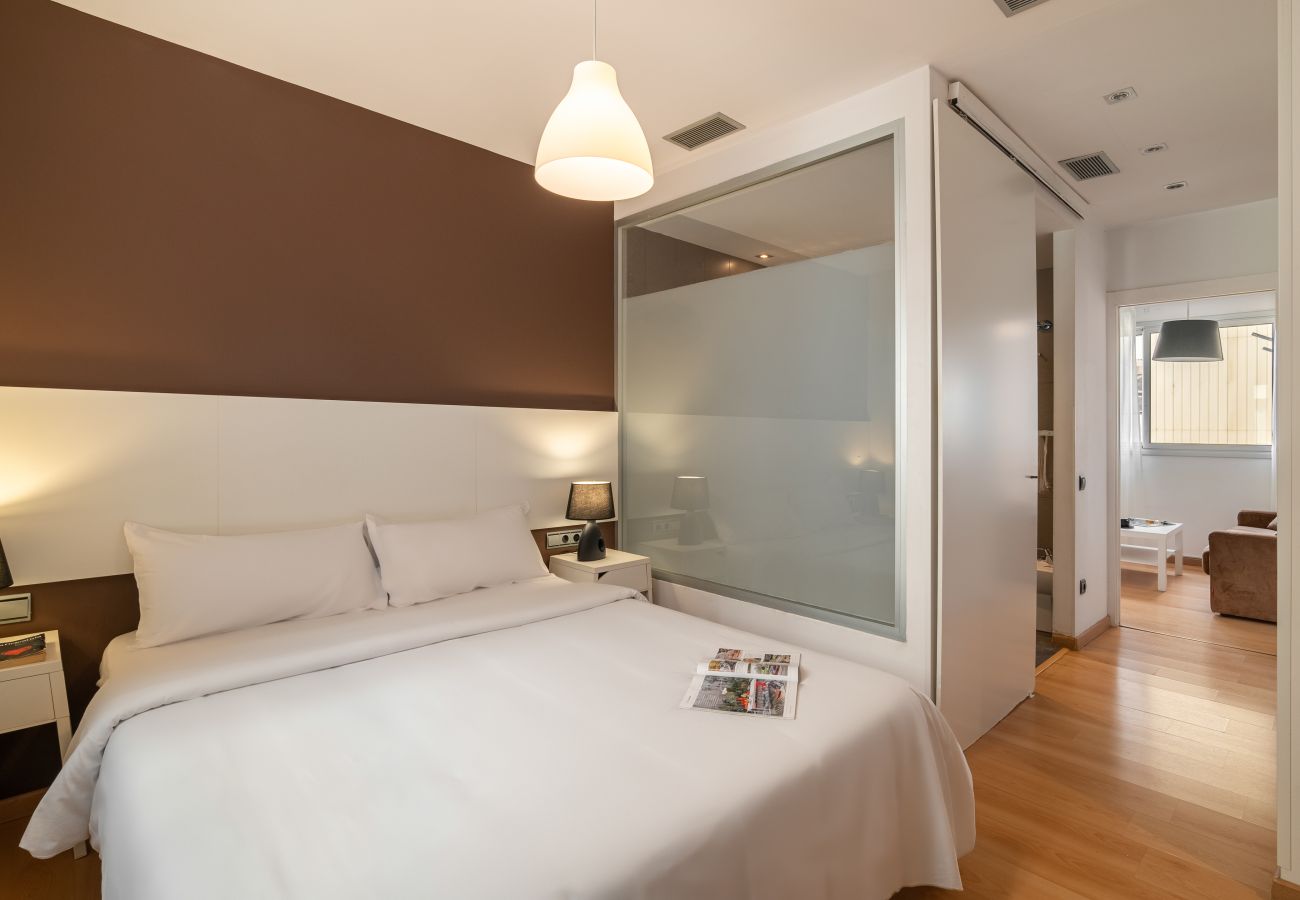 Apartamento em Barcelona - Olala Casanova - One Bedroom Apartment