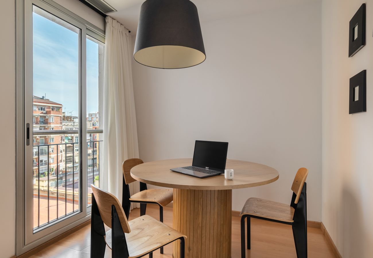 Apartamento em Barcelona - Olala Casanova - One Bedroom Apartment