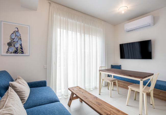 Apartamento em Athens - Kallithea by Olala Homes | Studio Apartment