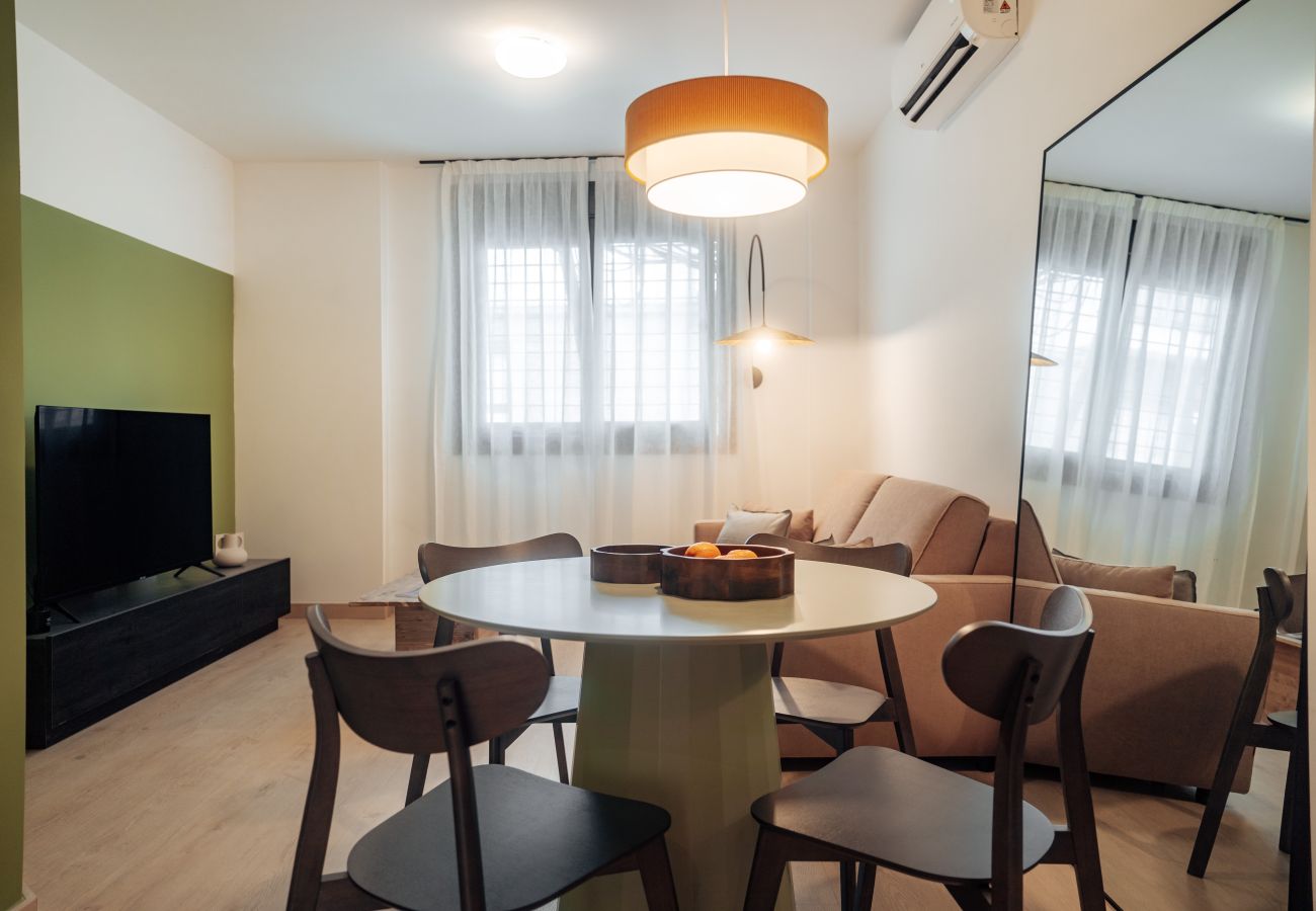 Apartamento em Sevilla - Los Olivos by Olala Homes - 1 Bedroom Apartment with Patio