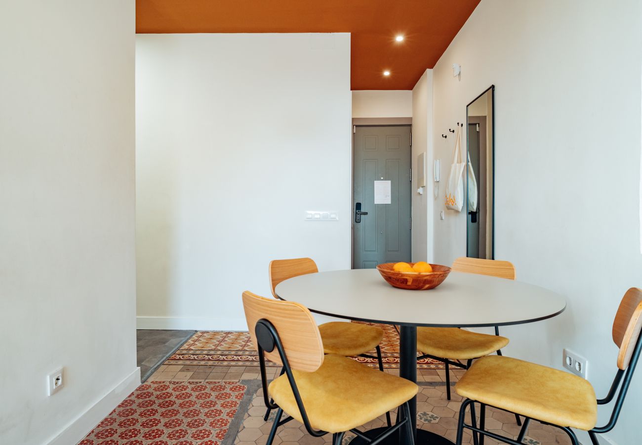 Apartment in Hospitalet de Llobregat - Design One Bedroom Apartment by Olala Homes