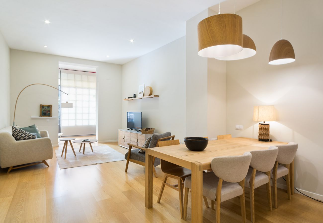 Apartment in Barcelona - Eixample Luxury 2BR APT With Private Terrace