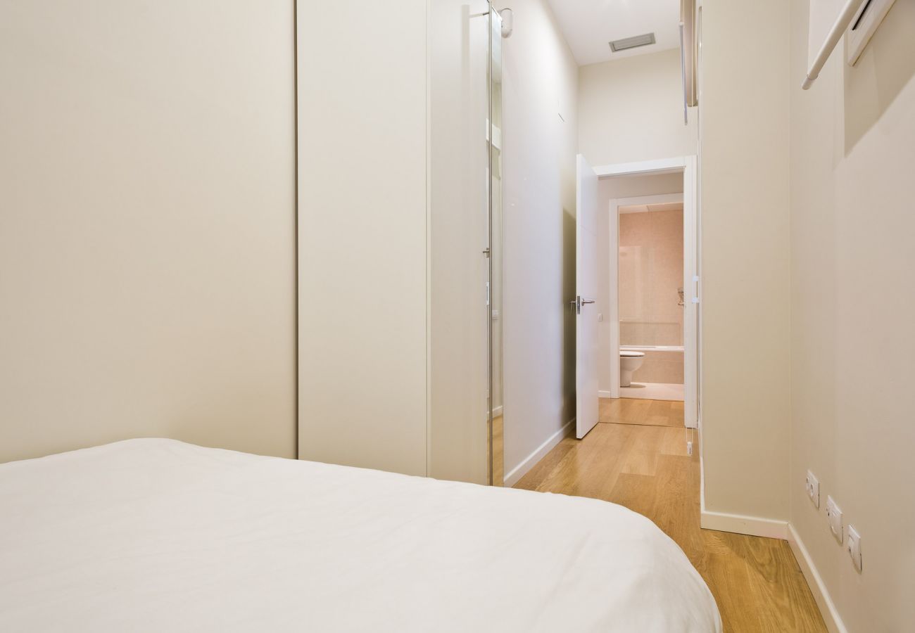 Apartment in Barcelona - Eixample Luxury 2BR APT With Private Terrace