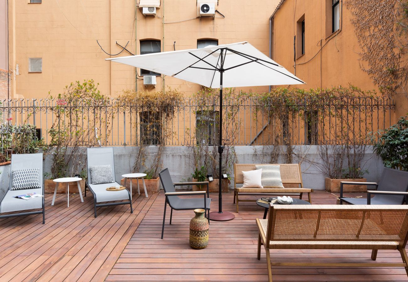 Apartment in Barcelona - Eixample Luxury 2BR APT With Private Terrace