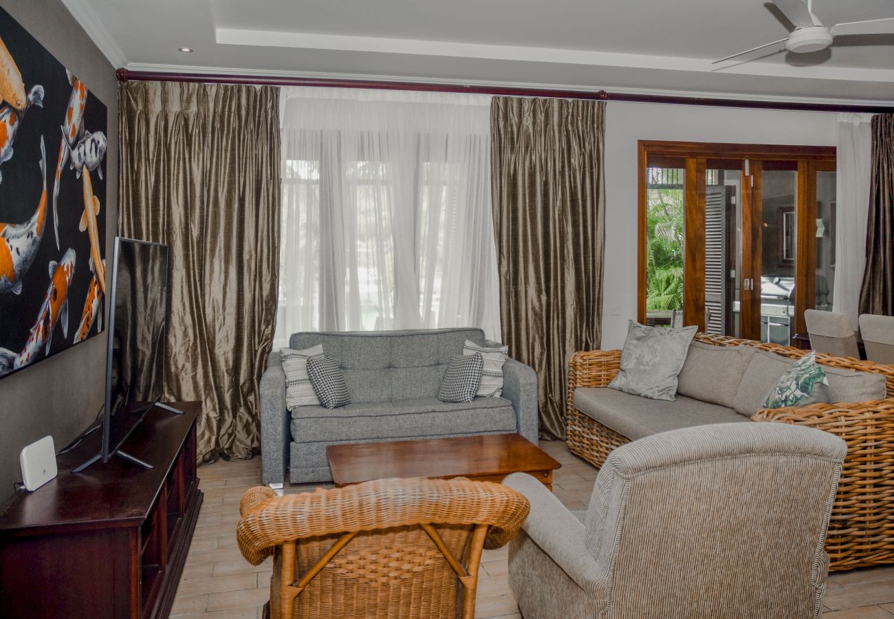 Villa in Eden Island - Eden Island 2BR Maison with private plunge pool by Olala Homes