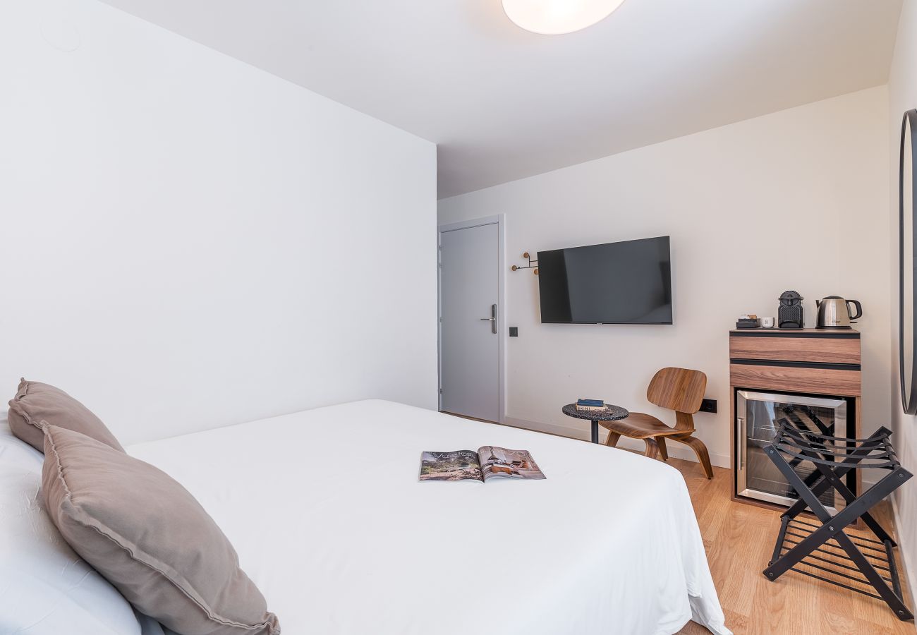Rent by room in Granada - Olala Granada Suite - Double Triple Room