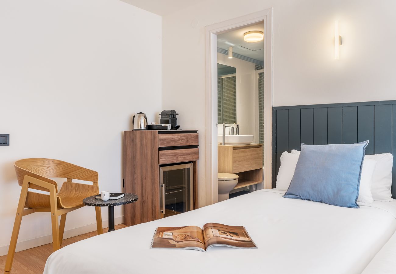 Rent by room in Granada - Olala Granada Suite - Quadruple Room