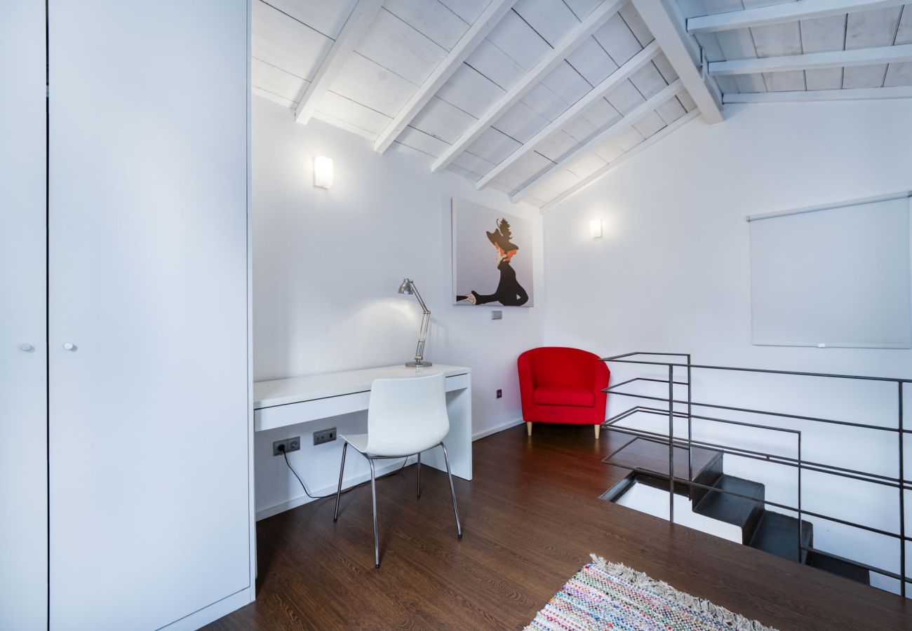 Studio in Porto - Fine Arts - Quadruple Duplex by Olala Homes